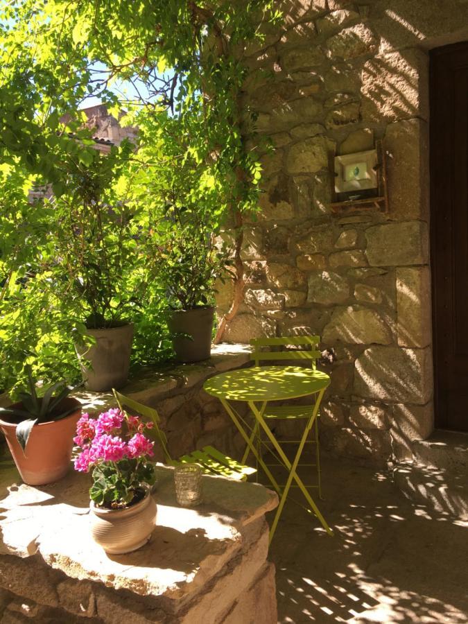 Chez Helen Panzió Montpeyroux  Kültér fotó